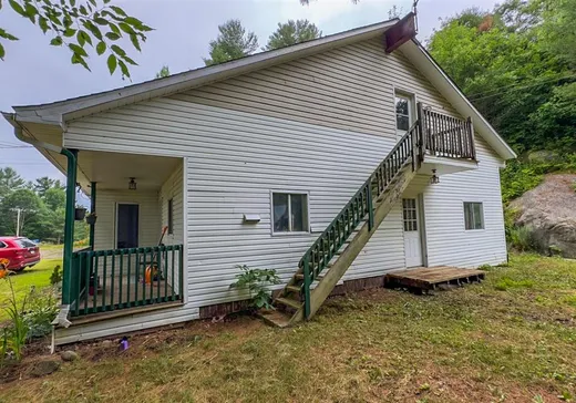 Duplex for Sale - 56-58 Ch. du Lac-Charest, Grenville, J0V 1B0