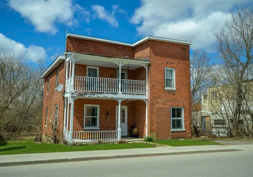 Duplex for Sale - 269 Rue Principale, Grenville, J0V 1J0