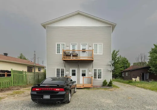 4-Plex à vendre - 780-786 Rue Jacques-Cartier, Amos, J0Y 1Z0