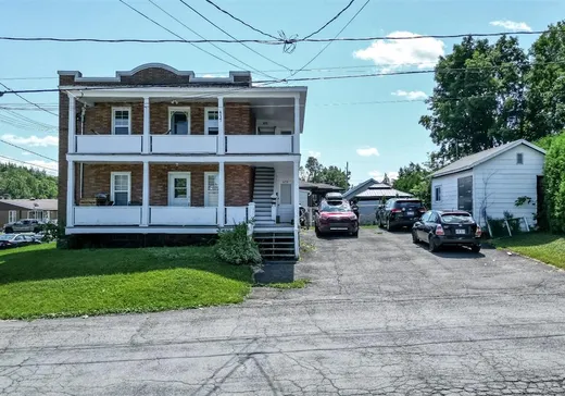 Duplex for sale - 475-477 Rue Théroux, Drummondville, J2C1E3