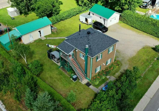 Duplex for Sale - 96-98 Rue du Pont, Mont-Tremblant, J0T 1H0