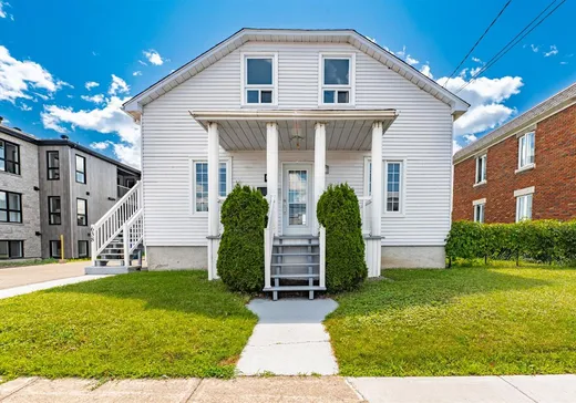 Duplex à vendre - 636-638 8e Avenue, Saint-Jérôme, J7Z 4Y1