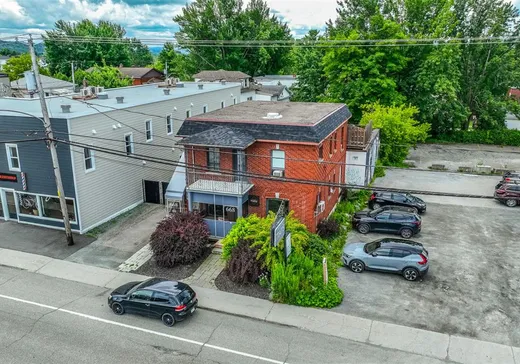 Duplex à vendre - 668-672 Rue King E., Sherbrooke, J1G 1C2