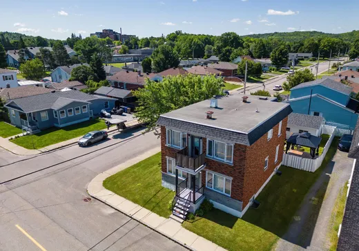 Duplex for Sale - 1201-1203 15e Rue, St-Mathieu-Du-Parc, G9T 3W8