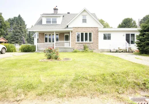 Duplex for sale - 944-946 Rue Principale, Prévost, J0R1T0