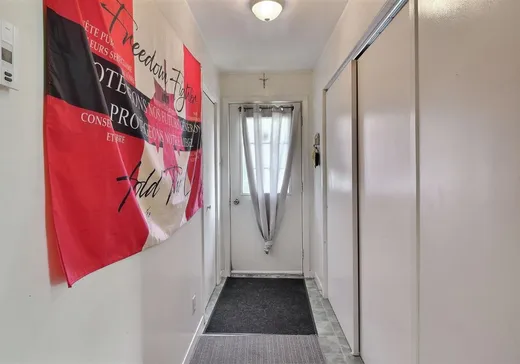 4-Plex à vendre - 1 Rue Raîche, Warwick, J0A 1M0