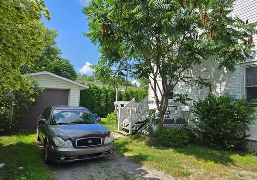 Duplex à vendre - 343-345 Rue Dollard, Magog, J1X 2M5