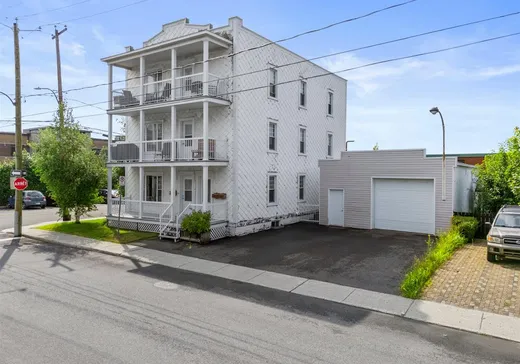 Triplex à vendre - 163-165 Rue Girard, Drummondville, J2B 6J7