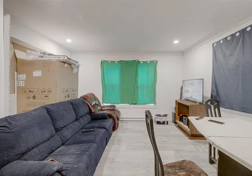 Triplex à vendre - 330A-330B Rue Principale, Saint-Thuribe, G0A 4H0