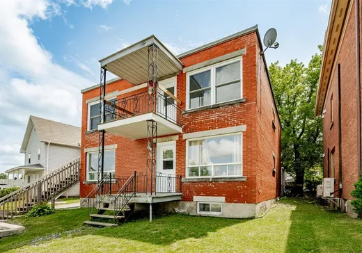 Duplex à vendre - 196-198 Rue du Roi, Val des Sources, J1T1S3