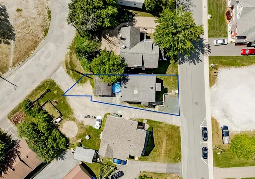 Duplex à vendre - 196-198 Rue du Roi, Val des Sources, J1T 1S3