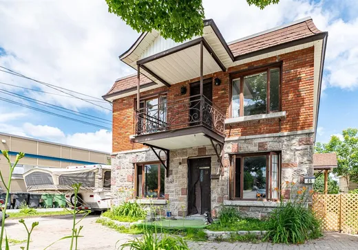 Duplex à vendre - 64-66 Rue Préfontaine E., Sainte-Agathe-des-Monts, J8C 1S2