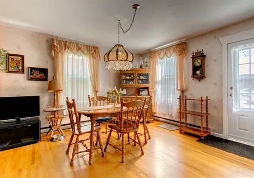 Triplex à vendre - 37-37C Rue Maurault, Pierreville, J0G 1J0