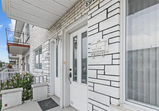 Duplex à vendre - 8970-8972A 25e Avenue, Montréal (Saint-Léonard), H1Z 4B7