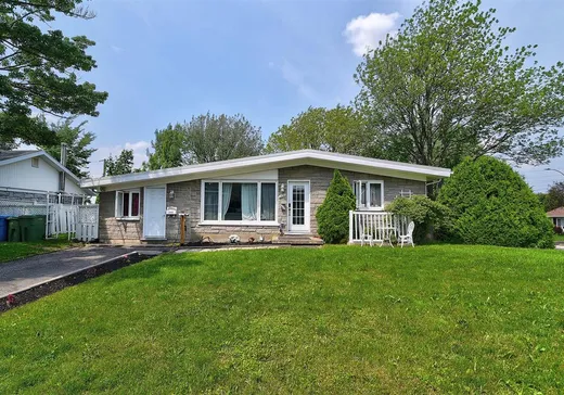 Duplex à vendre - 3150-3152 Av. de la Paix, Ste-Foy, G1X 1C3