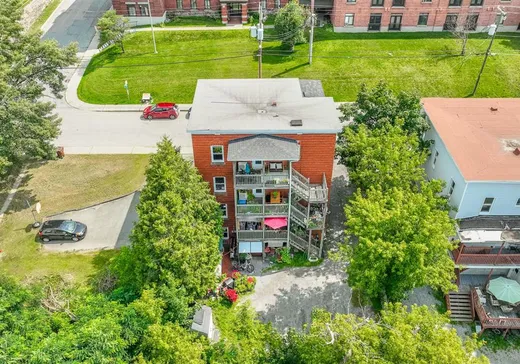 4-Plex à vendre - 161-167 Rue Kennedy S., Sherbrooke, J1G 2H5