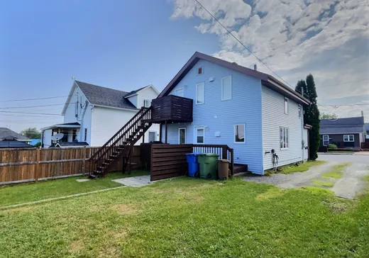 Duplex à vendre - 257-259 14e Rue, Amos, J9P 3E2