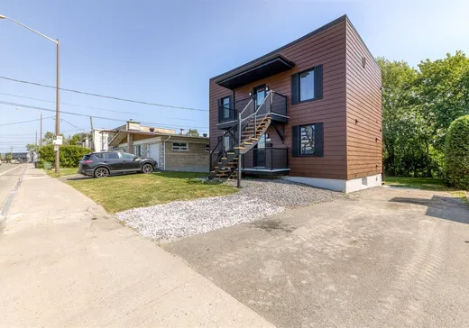 Duplex à vendre - 653-655 Boul. Père-Lelièvre, Vanier, G1M 1M9