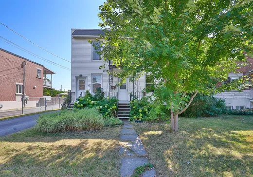Triplex à vendre - 888-892 Boul. La Fayette, Acton Vale, J4K3A5