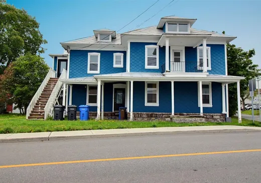 Duplex à vendre - 109-111 Rue Fraserville, Rivière-du-Loup, G5R 2B9