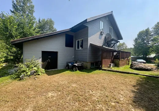 Duplex for Sale - 721-723 Ch. de Ferme-Rouge, Mont-Laurier, J9L 3G3