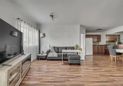 4-Plex à vendre - 1319-1325 Boul. Pie-XI N., Val-Belair, G3J 1A1