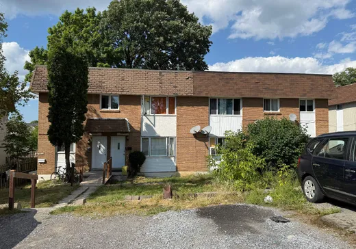 Triplex à vendre - 11987-11989 Rue Pavillon, Montréal (Ahuntsic/Cartierville), H8Z 1M6