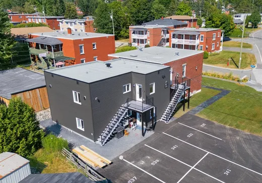 5-Plex à vendre - 341 Rue Codère, Sherbrooke, J1E 2N9