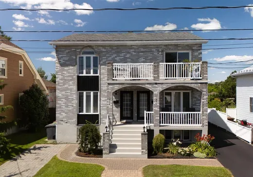 Triplex à vendre - 1328-1332 Rue Lalemant, Drummondville, J2B5B7