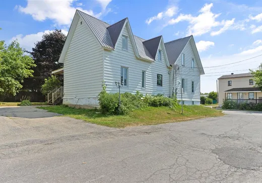 Duplex à vendre - 48-50 Rue St-Alexis, St-Jean-Chrysostome, J0S1R0
