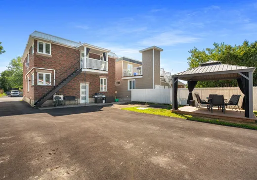 Duplex à vendre - 243-245 Rue Mayrand, Saint-Jean-sur-Richelieu, J3B 3L5