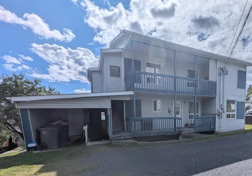 5-Plex à vendre - 1050-1052 119e Rue, Saint-Georges, G5Y 3B9