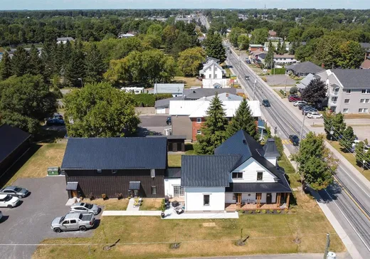 4-Plex à vendre - 793-795 Boul. des Bois-Francs S., Victoriaville, G6P 5W3