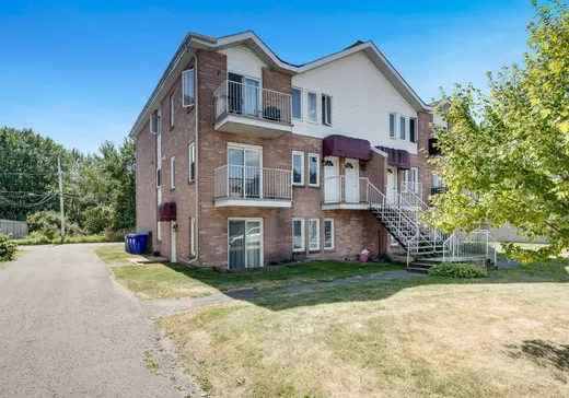 Triplex for Sale - 102 Rue Laflamme, Gatineau, J8R 2J8