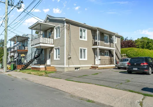 Duplex à vendre - 93-95 Rue St-Georges, Saint-Jean-sur-Richelieu, J3B 2S7