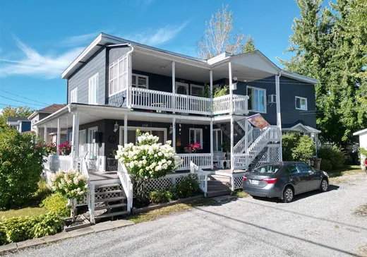 Triplex à vendre - 110-114 Rue de l'Hôtel-de-Ville, East Angus, J0B1R0