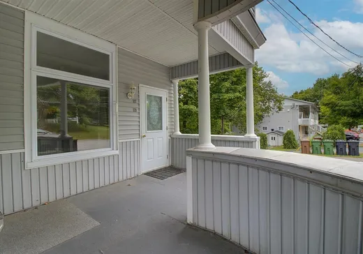 5-Plex à vendre - 115-119 Rue du Carmel, Danville, J0A 1A0
