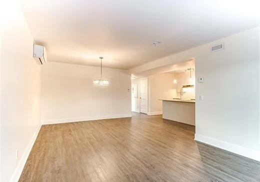 Triplex à vendre - 354-358 Rue d'Émeraude, Candiac, J5R 0S2