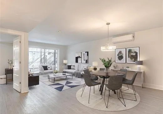 Triplex à vendre - 354-358 Rue d'Émeraude, Candiac, J5R 0S2