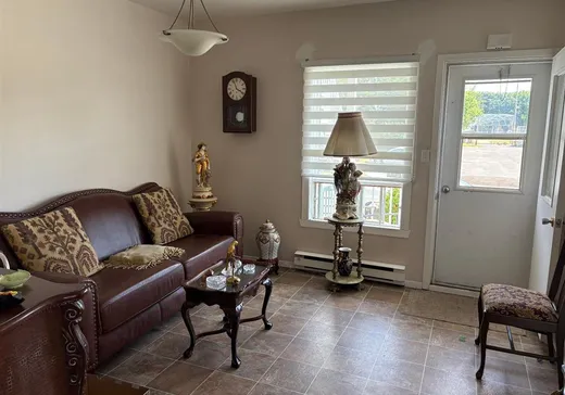 4-Plex for Sale - 201-207 Rue St-Louis, Drummondville, J2B 5W7