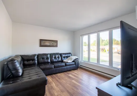 Duplex à vendre - 5351 Boul. du Chanoine-Moreau, Trois-Rivières, G8Y 1S7