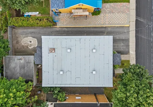 Triplex à vendre - 117-119 Rue St-Félix, Drummondville, J2C 1M8