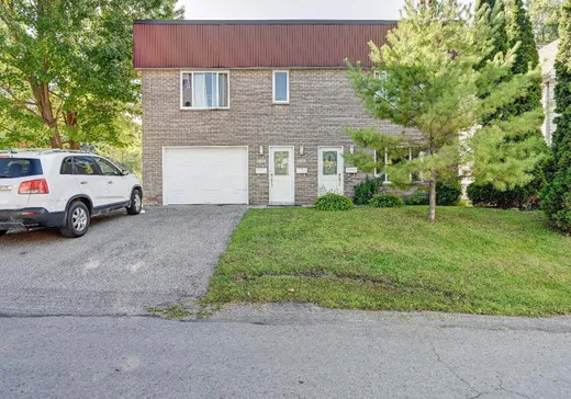 Triplex à vendre - 2890-2894 20e Rue, Laval (Laval-Ouest), H7R5S7