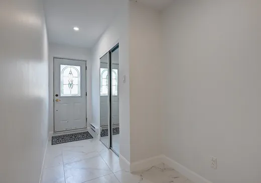 Triplex à vendre - 2890-2894 20e Rue, Laval (Laval-Ouest), H7R 5S7
