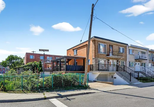 Triplex à vendre - 6960-6964 Av. Rondeau, Montréal (Anjou), H1K2P2
