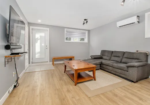 5-Plex for Sale - 102 8e Avenue, Deux-Montagnes, J7R 3J9