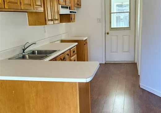 Duplex for Sale - 34 Rue Papillon, Cap-Santé, G0A 1L0