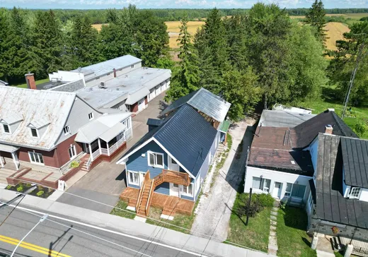 Triplex à vendre - 8715-8735 Boul. du Parc-Industriel, Bécancour, G9H 3P1