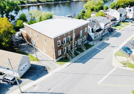 5-Plex à vendre - 250-258 Rue Notre-Dame E., Trois-Rivières, G8T 4B7