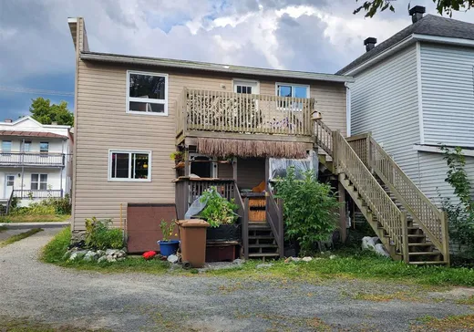 Duplex for Sale - 77-77A 2e Avenue, Windsor, J1S 1Z2